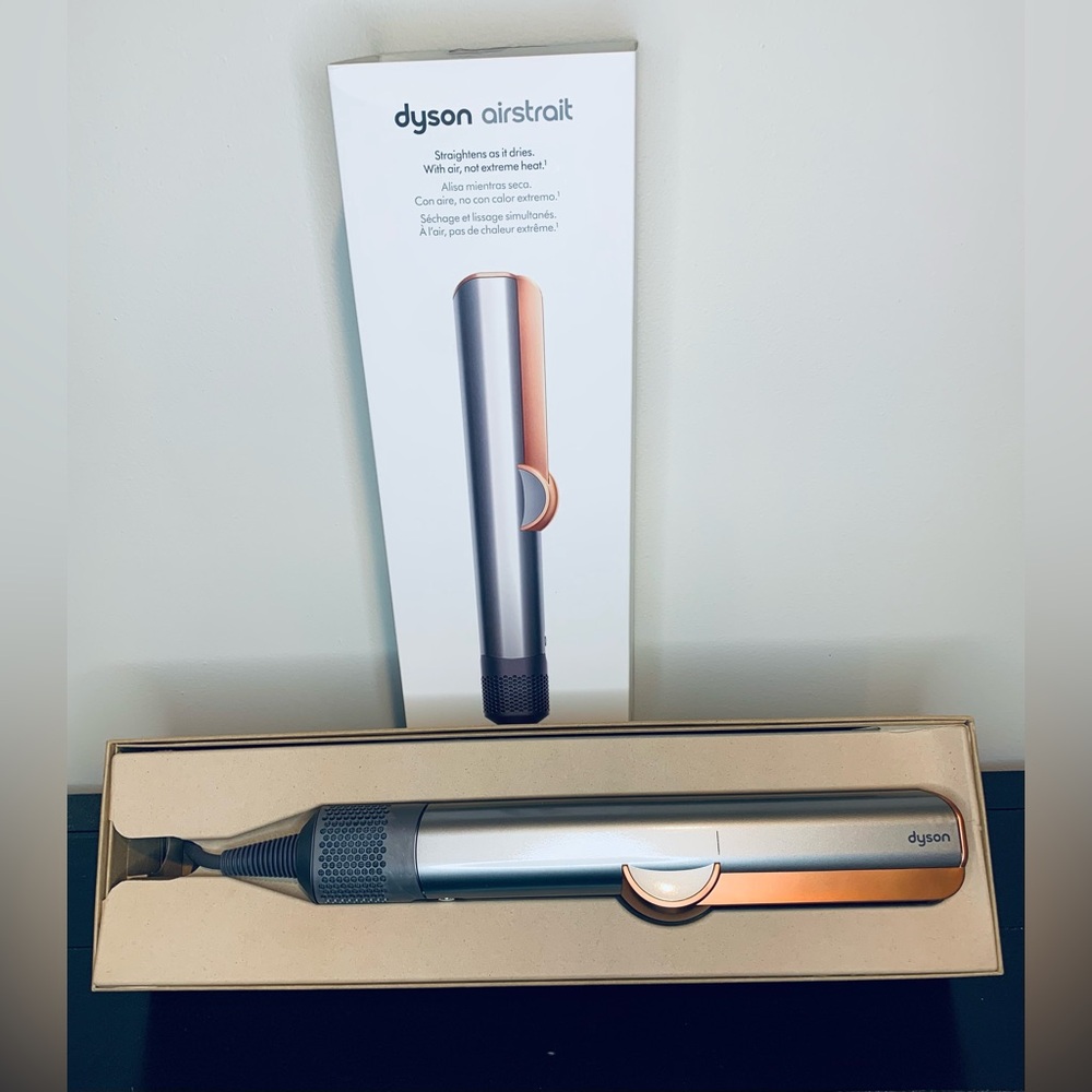 ❗️SOLD❗️Original Dyson Airstrait™ Straightener